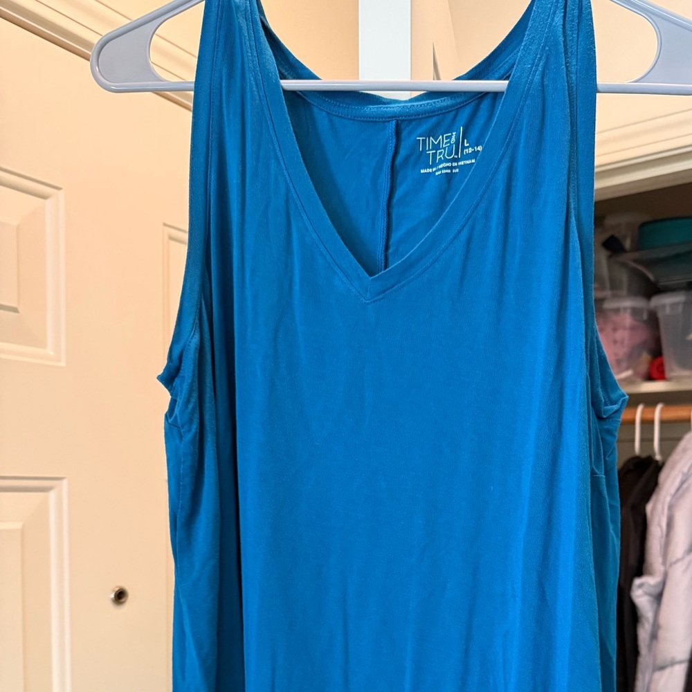 Time and Tru Women's Teal Tank Top